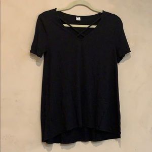 OLD NAVY T SHIRT